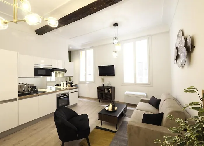 Appartement 06r - Modern - Vieux